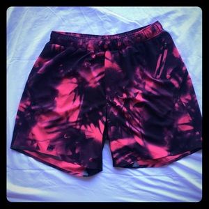 Preowned 7” Large Linerless Men’s Surge shorts